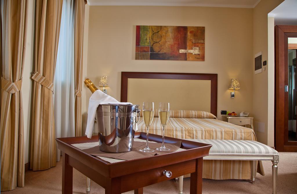 For Hotel