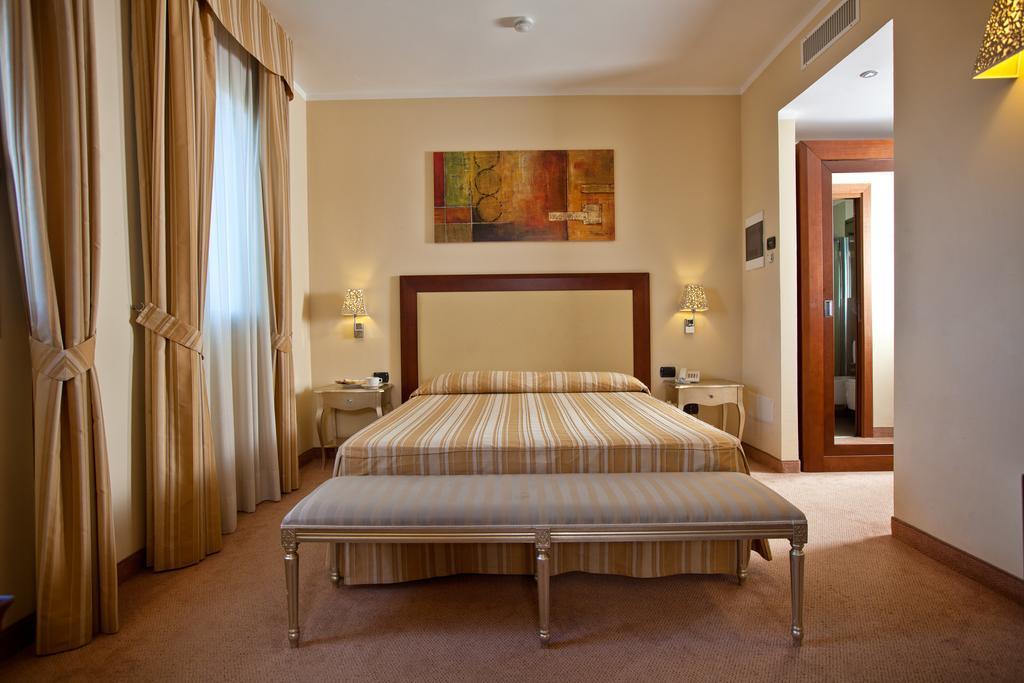 Hotel For Olbia