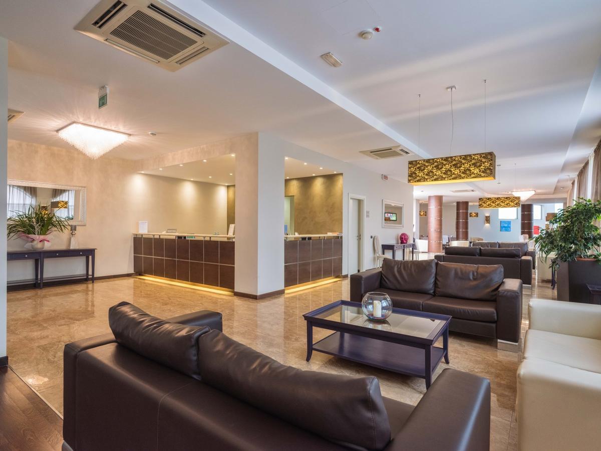 For Hotel Olbia
